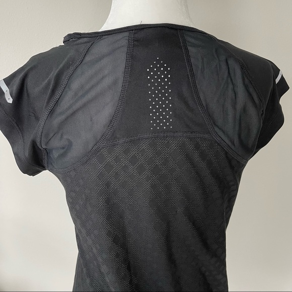 Champion Black Short Sleeve Workout Top - Picture 7 of 9